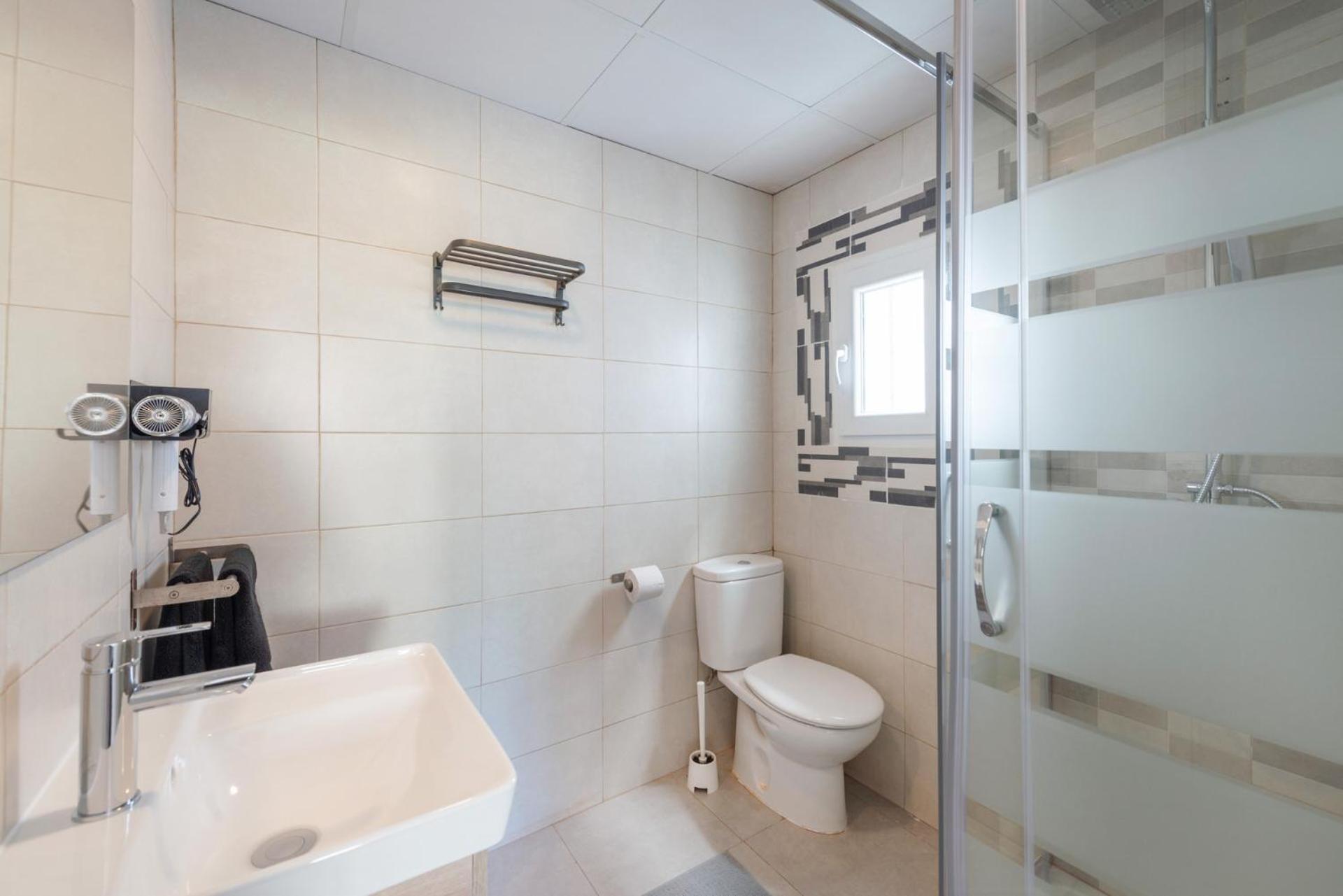 Beetroot, Jedes Zimmer Verfuegt Ueber Smart Tv , Eigenes Bad Mit Regendusche Und Balkon Llucmajor  Exteriér fotografie