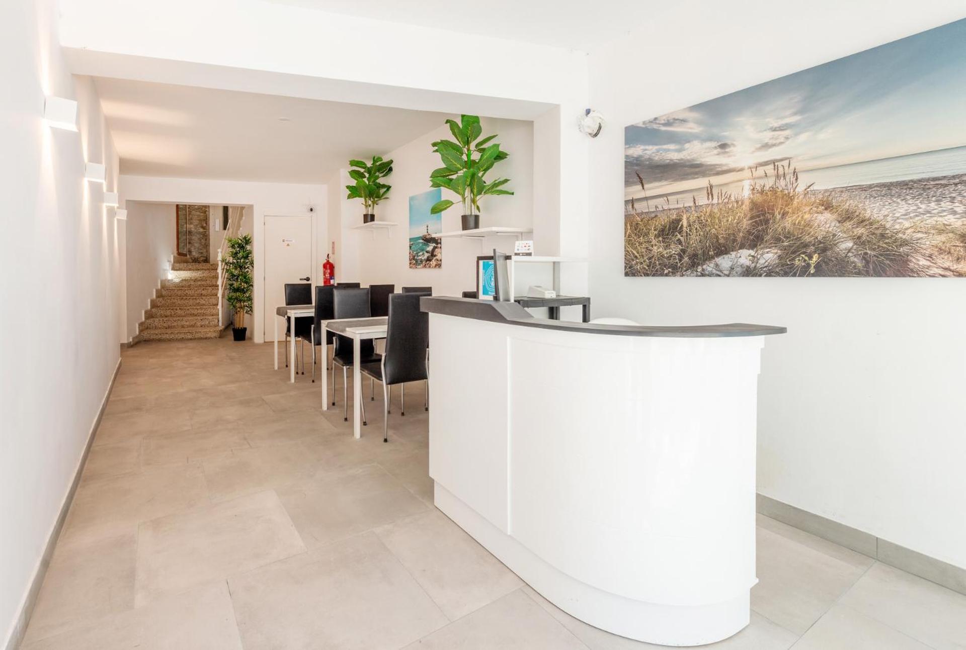 Beetroot, Jedes Zimmer Verfuegt Ueber Smart Tv , Eigenes Bad Mit Regendusche Und Balkon Llucmajor  Exteriér fotografie