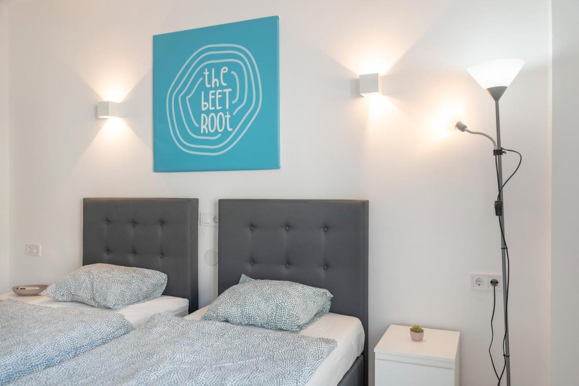 Beetroot, Jedes Zimmer Verfuegt Ueber Smart Tv , Eigenes Bad Mit Regendusche Und Balkon Llucmajor  Exteriér fotografie
